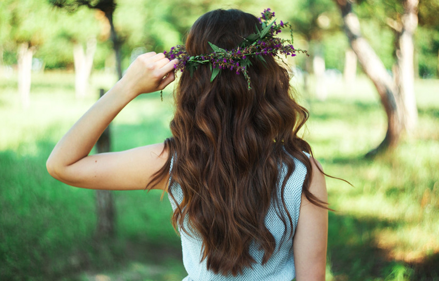 cabello-rizado-suelto.jpg
